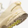 Кросівки Nike ZOOM VOMERO ROAM WINTERIZED бежево-кремові FV2295-101