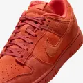 Кроссовки женские Nike DUNK LOW SE красно-темно-оранжевые HV5756-633