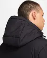 Куртка Nike SPORTSWEAR SYNTHETIC-FILL черная HF6825-010