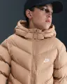 Куртка підліткова Nike SPORTSWEAR ALL DAY PLAY THERMA-FIT LOOSE-FIT MID-LENGTH бежева HJ2722-200