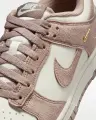 Кросівки жіночі Nike DUNK LOW світло-коричнево-білі IB4417-105