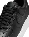 Кросівки жіночі Nike AIR FORCE 1 '07 SE чорні IO4837-001