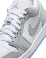 Кросівки жіночі Nike AIR JORDAN 1 LOW сіро-білі DC0774-105