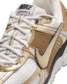 Кросівки жіночі Nike ZOOM VOMERO 5 золотисто-білі HF7723-001