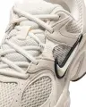Кроссовки женские Nike V5 RNR бежевые II6294-100