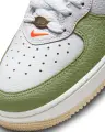 Кросівки Nike AIR FORCE 1 MID QS JEWEL біло-зелено-помаранчеві DQ3505-100
