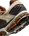 Кросівки Nike ZOOM VOMERO 5 коричнево-бежево-чорні HF1553-202