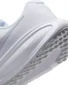 Кроссовки беговые женские Nike REVOLUTION 8 белые HJ8485-101