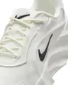 Кросівки жіночі Nike AURA EDGE молочно-білі HQ7025-101