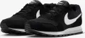 Кросівки жіночі Nike MD RUNNER 2 чорно-білі 749869-018