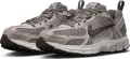 Кроссовки подростковые Nike VOMERO 5 (GS) коричневые HF6998-200