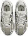 Кроссовки женские Nike V5 RNR оливково-серебряно-серые HQ7901-301