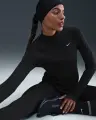 Реглан для бігу жіночий Nike TEMPO SWOOSH RUN DRI-FIT 1/4-ZIP чорний HV2842-010
