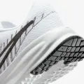 Кроссовки беговые женские Nike RUN DEFY бело-черные HM9593-101