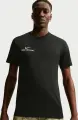 Футболка Nike SPORTSWEAR чорна IH1143-010