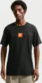 Футболка Nike SPORTSWEAR черная IR4972-010