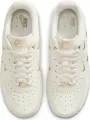 Кросівки жіночі Nike AIR FORCE 1 '07 LX молочні FV3654-111