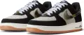 Кроссовки Nike AIR FORCE 1 LOW RETRO черно-бело-зеленые HQ1967-100