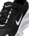Кросівки жіночі Nike AURA EDGE чорно-білі HQ7025-002