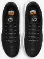 Кросівки жіночі Nike AIR MAX PLUS чорно-білі DM2362-001