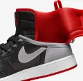 Кросівки підліткові Nike AIR JORDAN 1 HI FLYEASE (GS) сіро-чорно-червоні DC7986-010