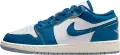 Кросівки підліткові Nike AIR JORDAN 1 LOW SE (GS) синьо-білі FN9137-141