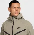 Вітровка Nike TECH WOVEN JACKET хакі HM7151-320