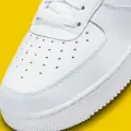 Кроссовки Nike AIR FORCE 1 '07 бело-желтые DX2650-100