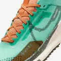 Кросівки для трейлраннінгу жіночі Nike REACT PEGASUS TRAIL 4 GORE-TEX WATERPROOF зелено-коричнево-червоні DJ7929-301