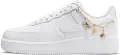 Кроссовки женские Nike AIR FORCE 1 '07 LX белые DD1525-100