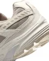 Кросівки жіночі Nike INITIATOR бежево-світло-коричнево-білі 394053-105