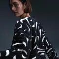 Куртка жіноча Nike SPORTSWEAR LOOSE HIGH-PILE чорно-біла FV8025-010