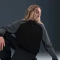 Реглан Nike TECH WINDRUNNER JUMPER WITH REFLECTIVE DESIGN ACCENTS черно-серый HV1399-010