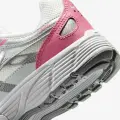 Кросівки підліткові Nike P-6000 (GS) біло-рожево-сірі HV5064-103