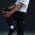 Спортивні штани підліткові Nike KOBE THERMA-FIT чорно-білі HJ1015-010
