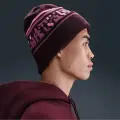 Шапка Nike PEAK BEANIE OUTDOOR бордово-рожева HQ0355-652