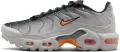 Кроссовки подростковые Nike AIR MAX PLUS (GS) серо-черно-оранжевые CD0609-050