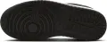 Кроссовки подростковые Nike JORDAN COURT CONNECT LOW (GS) черно-белые IQ6016-001