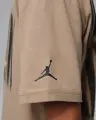 Футболка подростковая Nike JORDAN DISTRESSED светло-коричневая 95F854-X1T