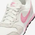 Кросівки жіночі Nike MD RUNNER 2 бежево-рожеві 749869-106