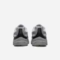Кросівки Nike INITIATOR біло-сірі 394055-105