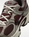Кросівки жіночі Nike V5 RNR бордово-бежеві HQ7901-602