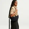 Сумка через плечо женская Nike AURA CRESCENT CROSSBODY 4L черная HQ4370-013