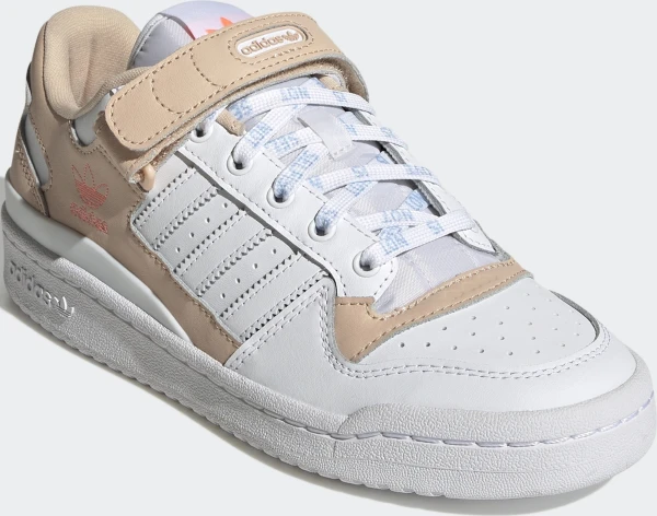 Кроссовки женские Adidas FORUM LOW бело-светло-коричневые GW0569