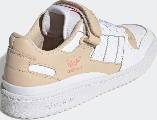 Кроссовки женские Adidas FORUM LOW бело-светло-коричневые GW0569