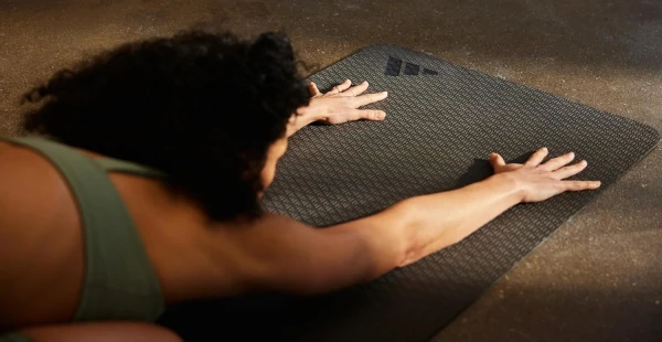 Коврик для йоги Adidas YOGA MAT черный ADYG-10001BK