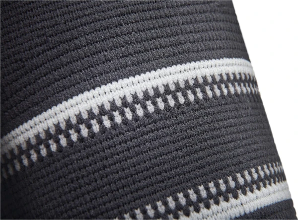 Фиксатор колена Adidas KNEE SUPPORT черно-серый L ADSU-12523BK-NL