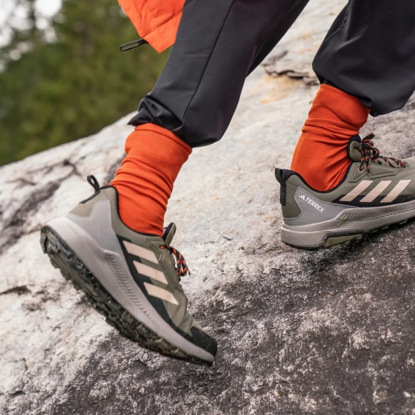 Кросівки для хайкінгу Adidas TERREX ANYLANDER RAIN.RDY HIKING SHOES оливкові ID0900