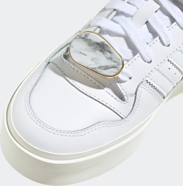 Кроссовки женские Adidas FORUM BONEGA бело-серые GY1541