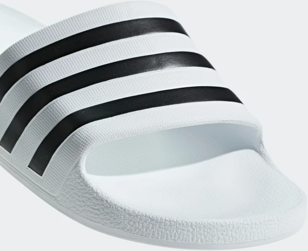 Шлепанцы Adidas ADILETTE AQUA бело-черные F35539